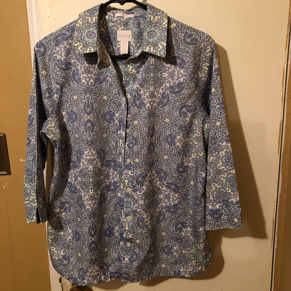 💜Chico’s Brand in Womens Button Up Shirt Size 0.